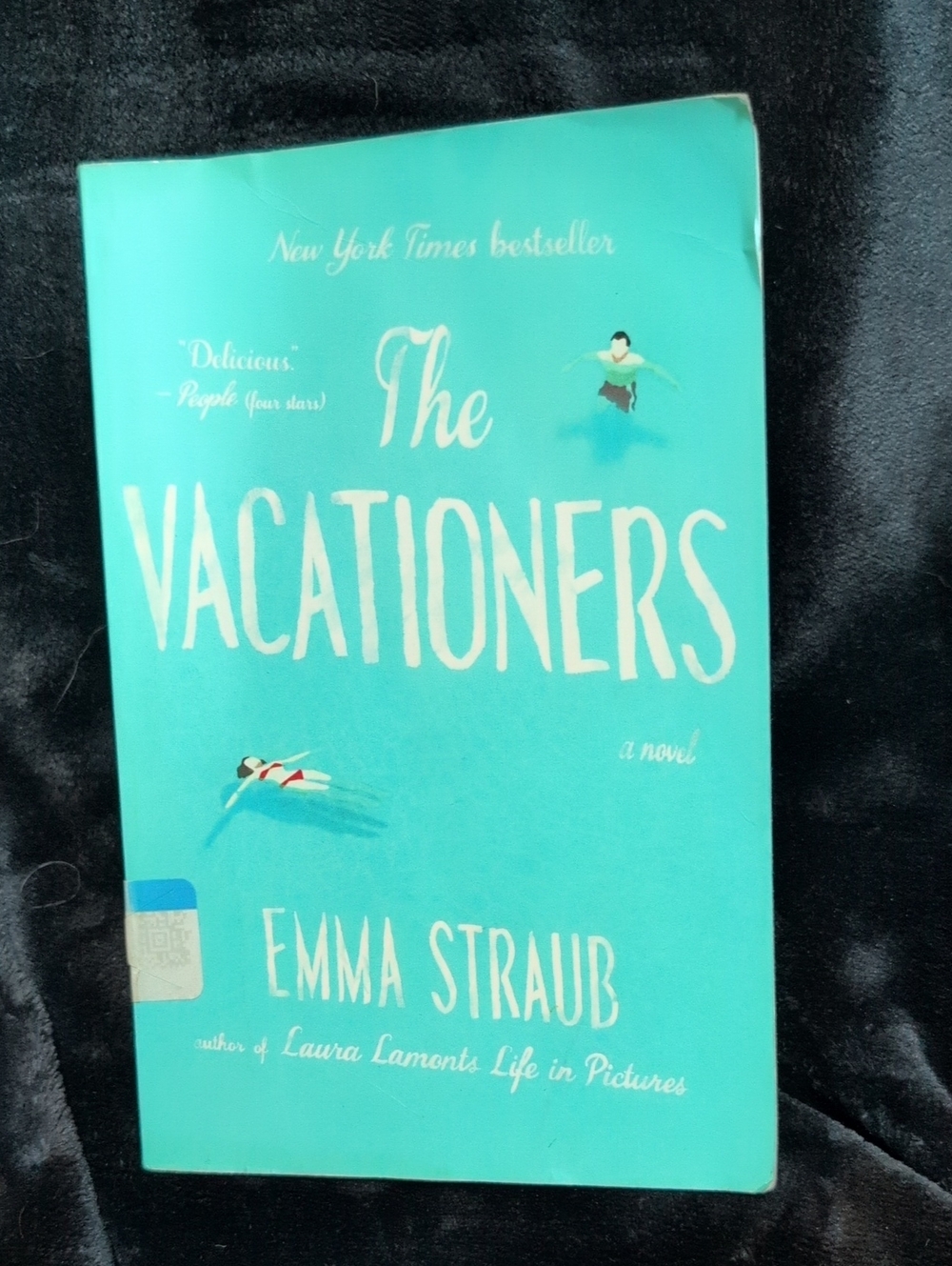 The Vacationers by Emma Straub - Paperback